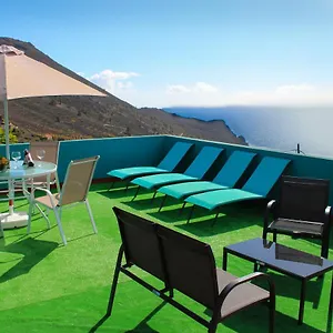 https://surf-house-la-palma.in-canary-islands.com
